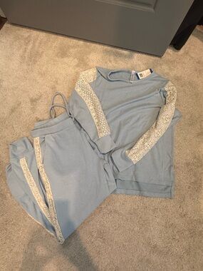 Flora Nikrooz NWT Light Blue Knit Lounge Set with lace trim